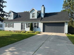 1112 Asbury Ct, Saginaw, MI 48602