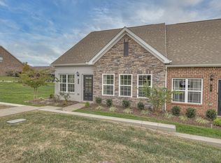 881 Meadowcrest Way, Lebanon, TN 37090