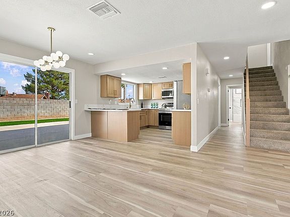 5th image of 3648 Margarita Way