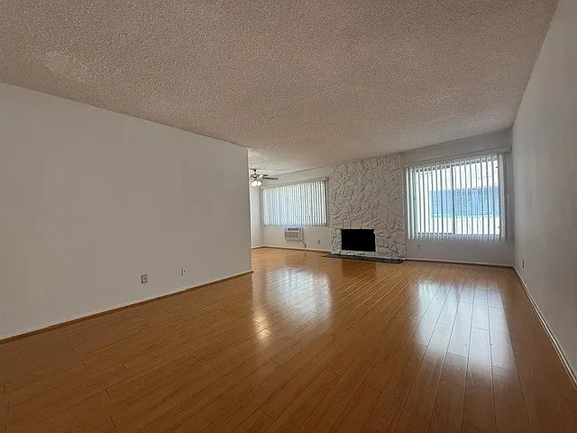 10856 Rose Ave #104 — Photo 2