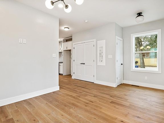 2nd image of 1135 Bexley St