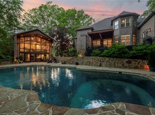 904 NW Oxford Gate, Bentonville, AR 72712