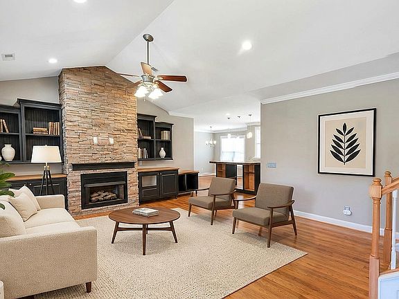 2nd image of 208 Quercus Run
