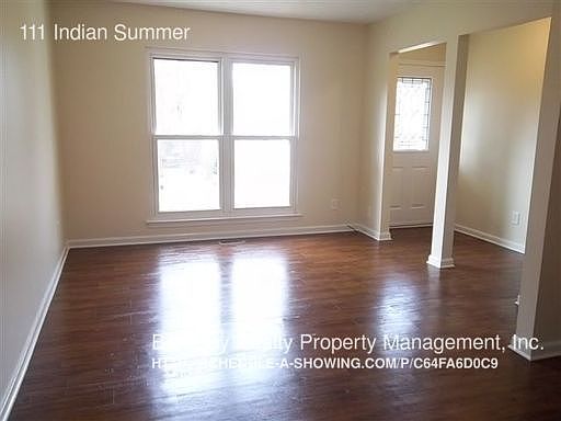3rd image of 111 Indian Summer Ln
