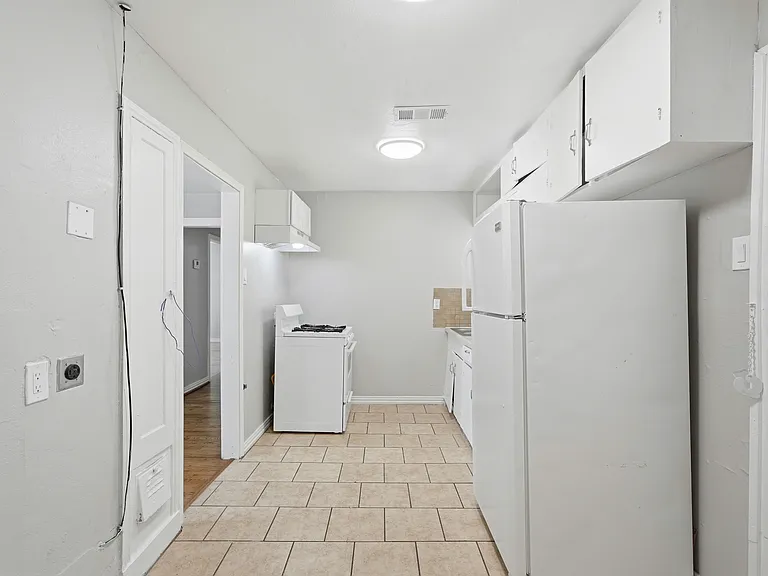 8120 Rayville Dr — Photo 8