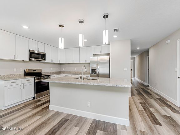 4th image of 10808 OGALLA Avenue