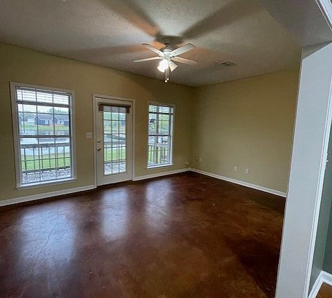 5th image of 74 Waterview Dr