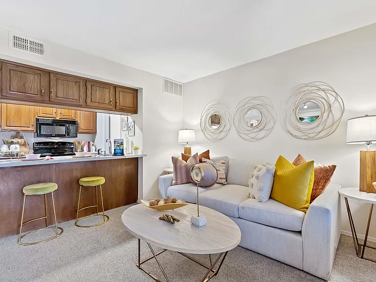 Barrington Apartments — Photo 19