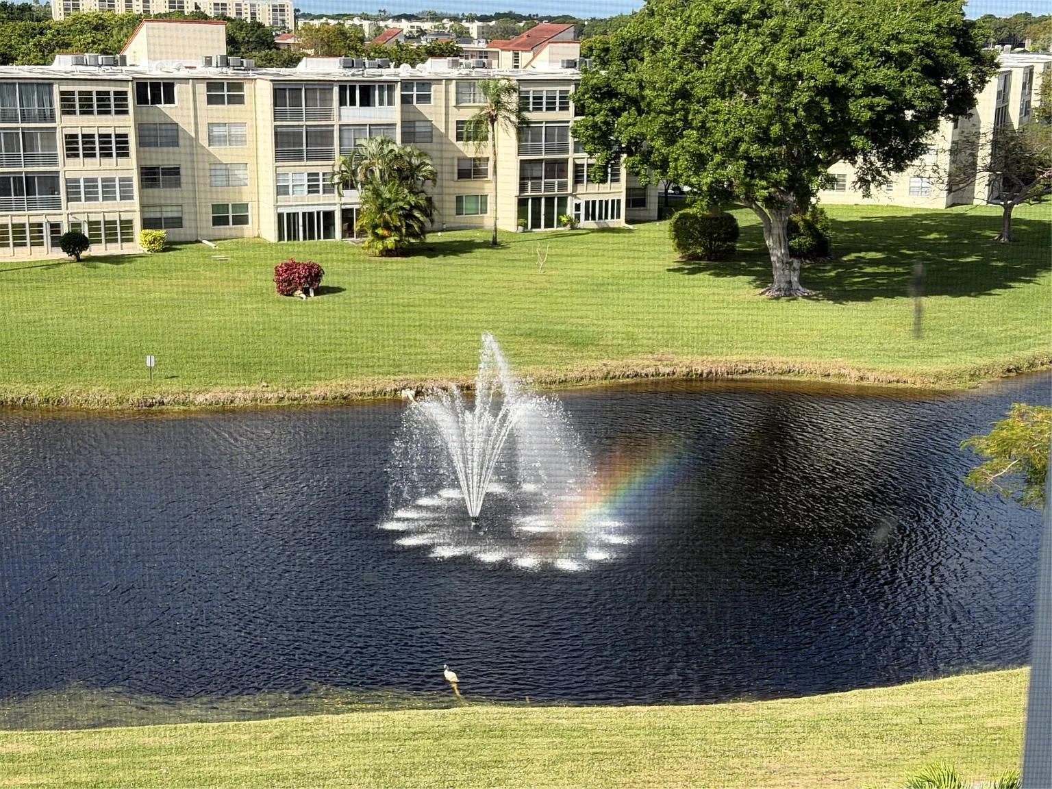 1 bed, 2.0 bath, 925 sqft, $1,400 — Photo 2