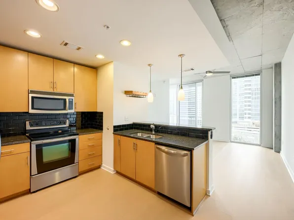 360 Nueces St APT 1208, Austin, TX 78701