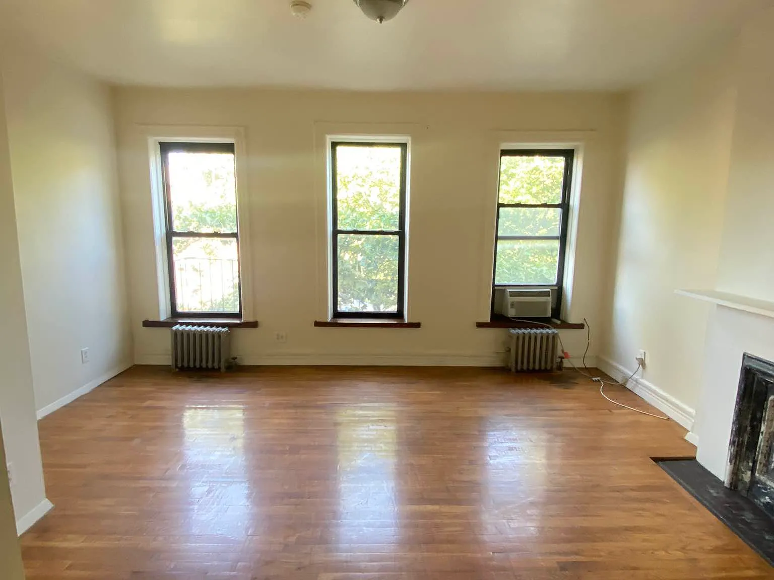 2286 Adam Clayton Powell Boulevard — Photo 4