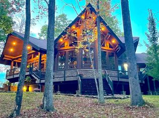 569 Red Oak Rd, Fayetteville, WV 25840