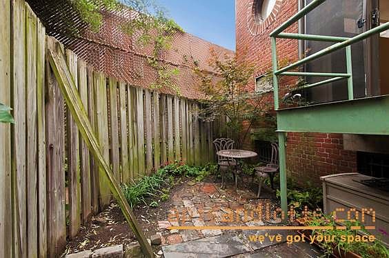 4th image of 555 Washington Ave APT 1P