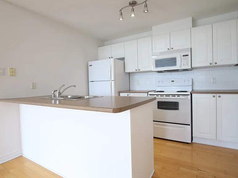 1103 Stittsville Main St #1103K — Photo 7