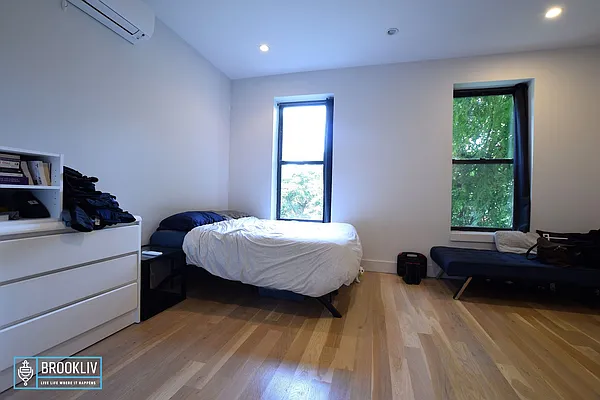 Rented by null | media 35