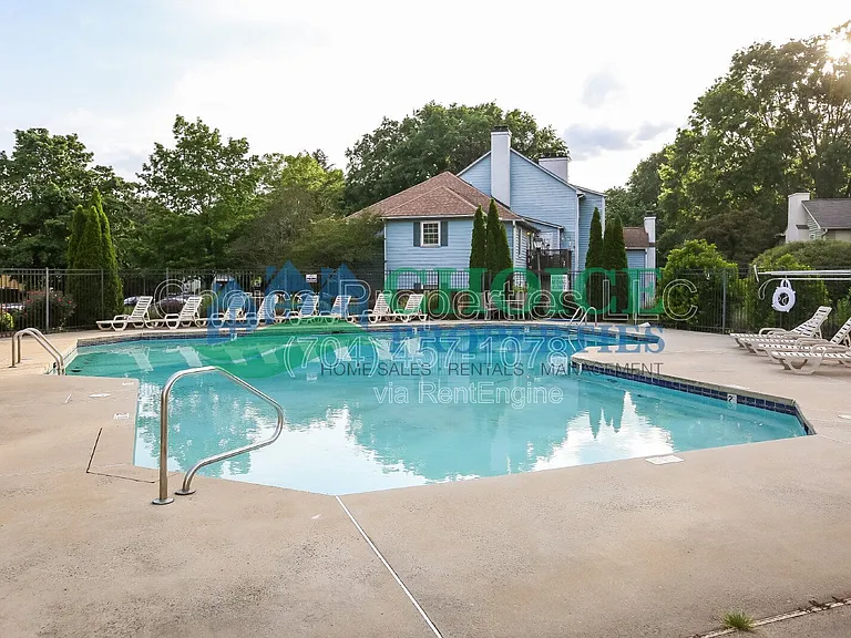 3304 Selwyn Farms Ln — Photo 21