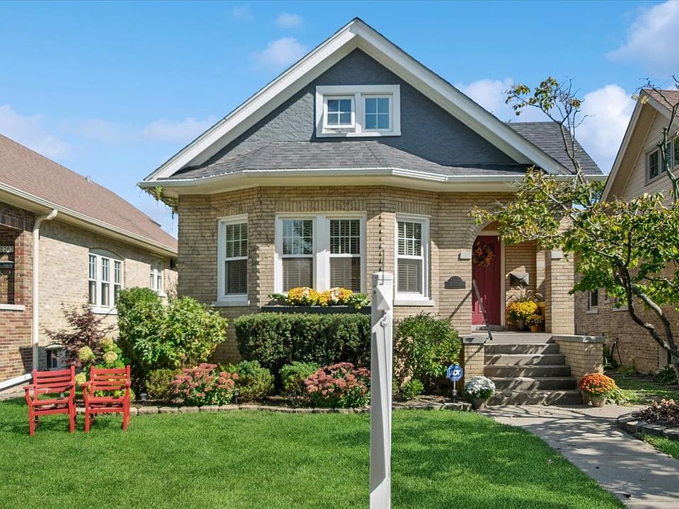 1st image of 2705 Lincolnwood Dr
