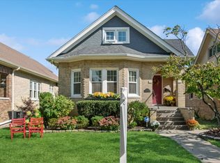 2705 Lincolnwood Dr, Evanston, IL