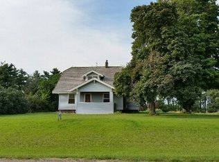 8206 W Ridgeway Ave, Cedar Falls, IA 50613