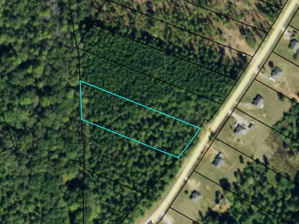 8 Hill St, Comer, GA 30629