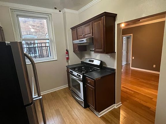 3rd image of 331 McKee Pl APT 10