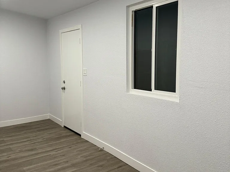 9509 Stephens St — Photo 34