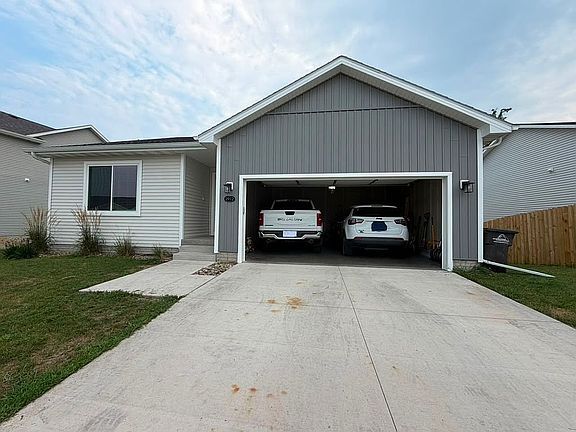 3rd image of 2912 River Ridge Rd