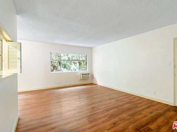 3rd image of 4429 Coldwater Canyon Ave #6