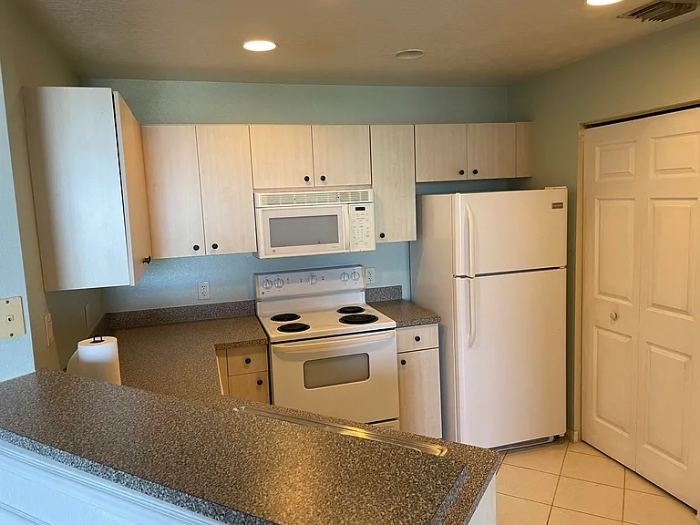 1801 N Flagler Dr #928 — Photo 7