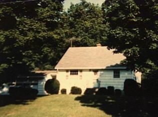 207 Stevenson Rd, Fairfield, CT 06432