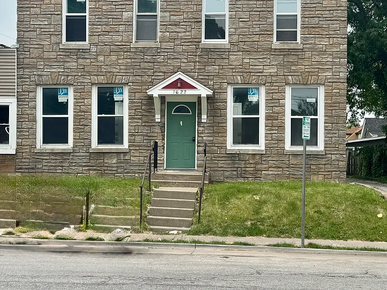 1622 Washington St #4 — Photo 1