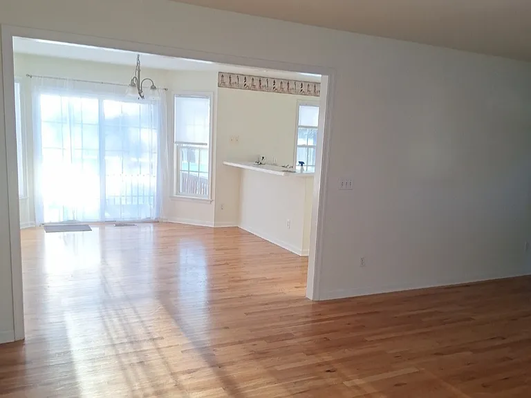 6515 Shawnee Rd — Photo 5