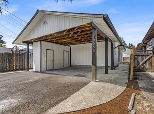 10063 SE Brandeis St, Clackamas, OR