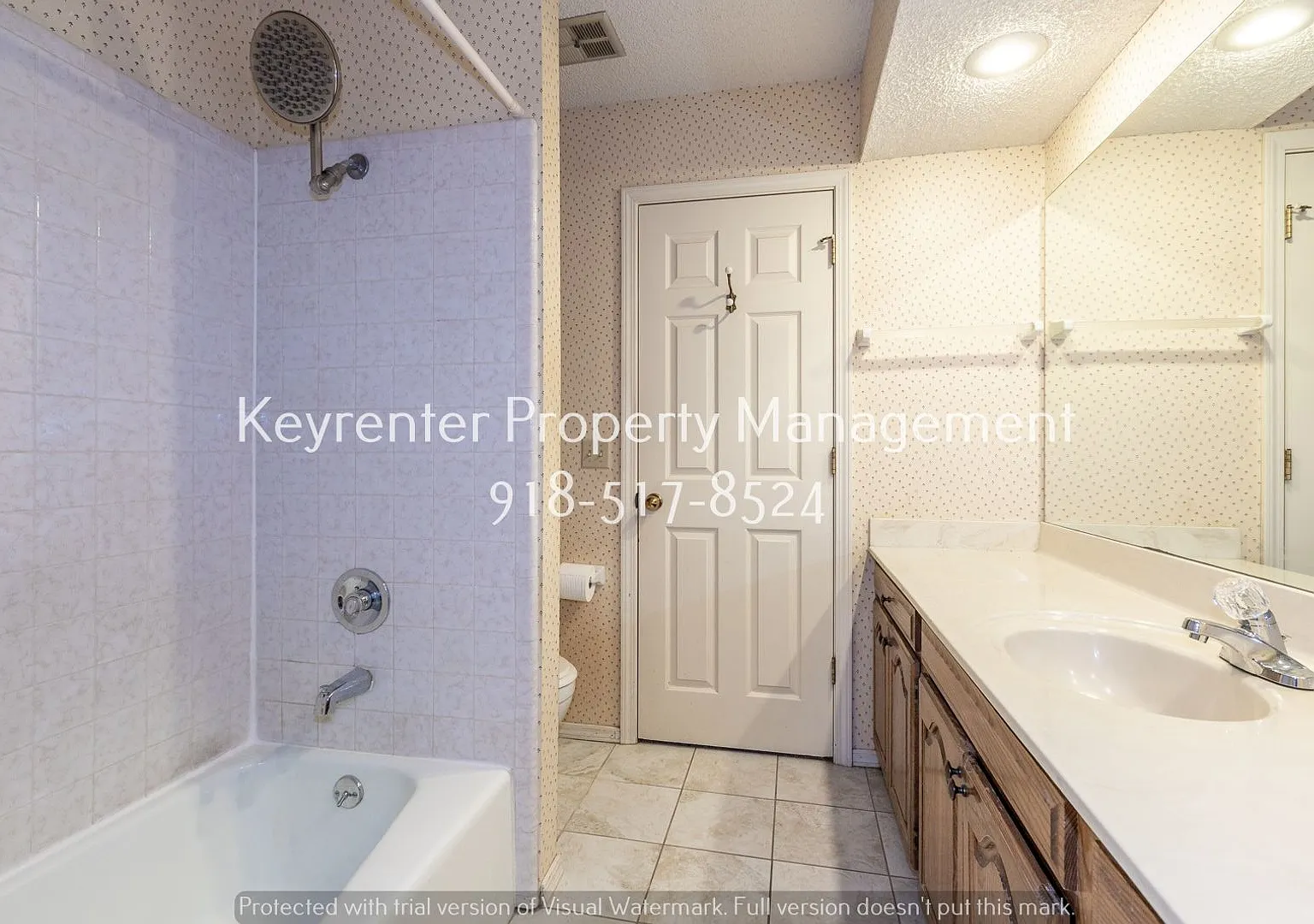 4 Bed | 3 Bath in South Tulsa! — Photo 4