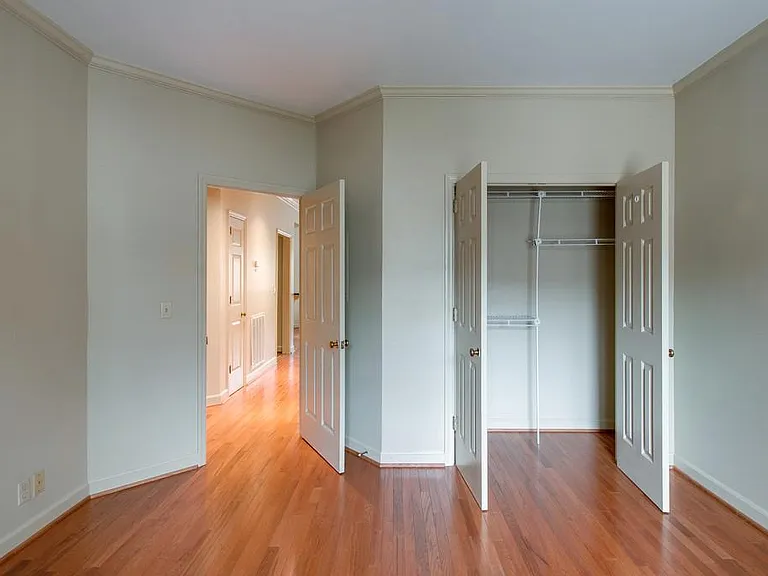 2110 Portland Ave #201 — Photo 14