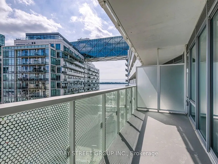 15 Queens Quay E #624 — Photo 18