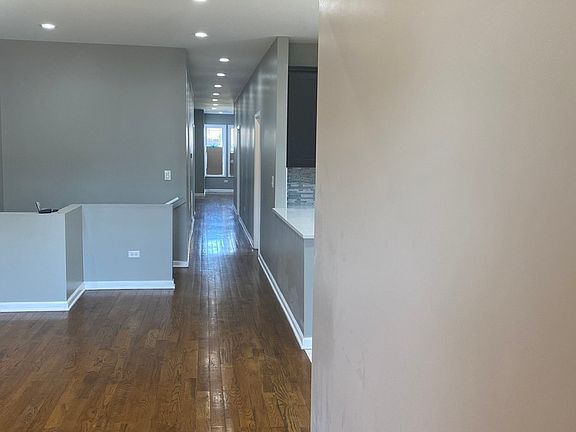 3rd image of 6628 S Maryland Ave