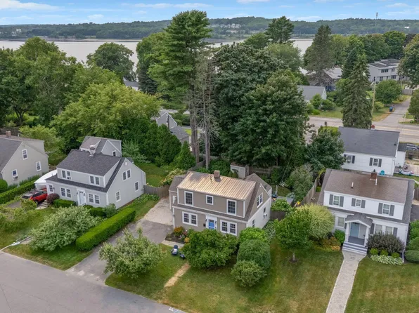 20 Just-A-Mere Road, Falmouth, ME 04105