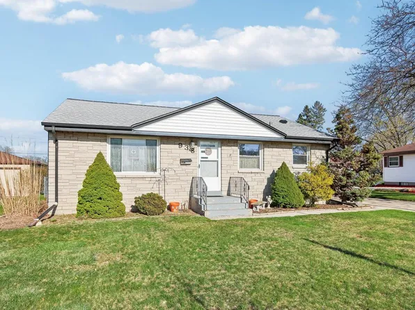 938 2nd AVENUE, Grafton, WI 53024