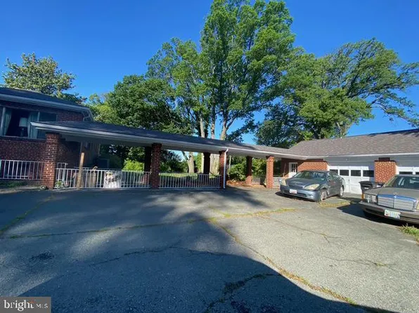 200 69th Pl, Capitol Heights, MD 20743