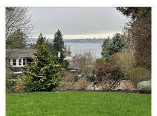 104 NE 47th Pl, Kirkland, WA
