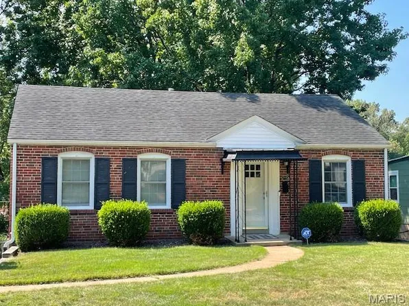 7028 Rhodes Ave, Saint Louis, MO 63123