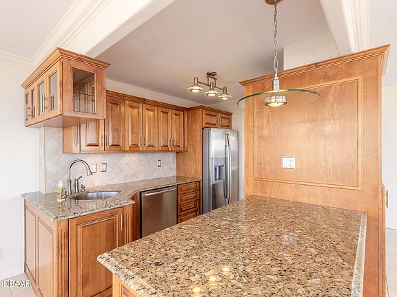 5th image of 2828 N Atlantic Ave APT 1005
