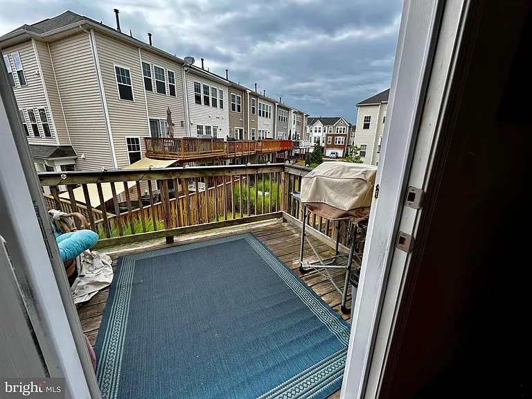 43453 Rickenbacker Sq — Photo 4