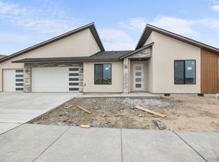 2364 Lariat Ln, Richland, WA