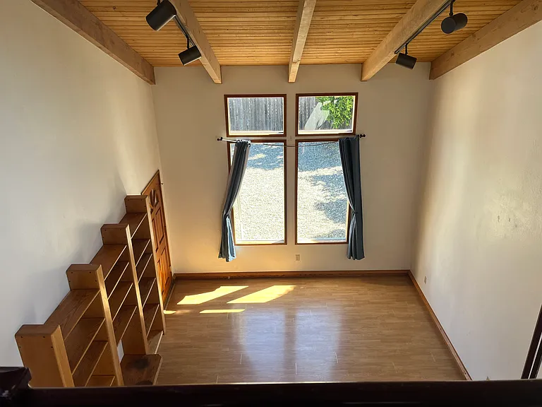 1773 Royal Way — Photo 17