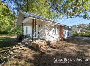 1420 Lilly Ln, Bessemer, AL 35023