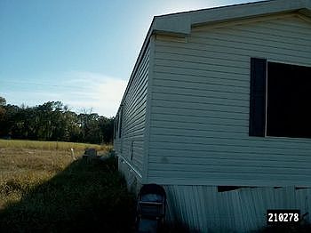 210278X-2.jpg