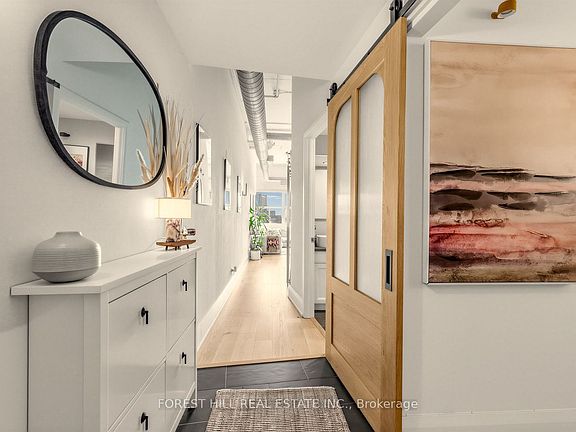 2nd image of 700 King St W Unit 518