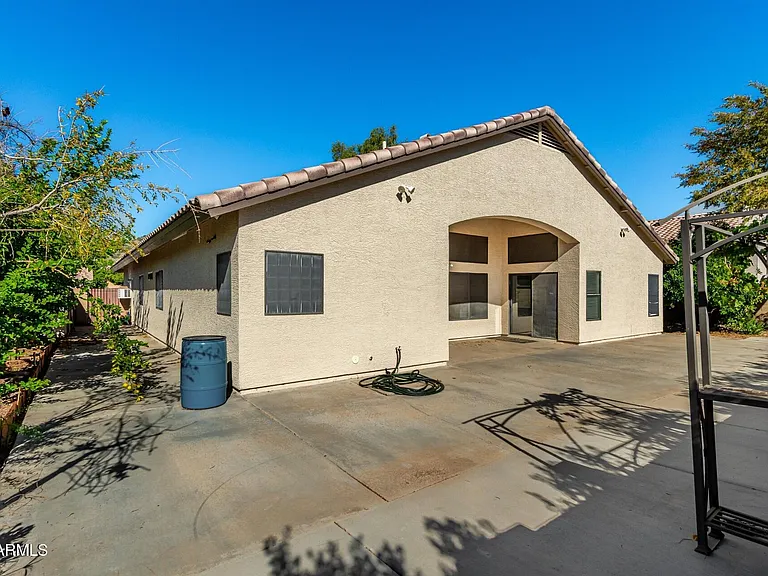 1625 E Montoya Ln — Photo 43
